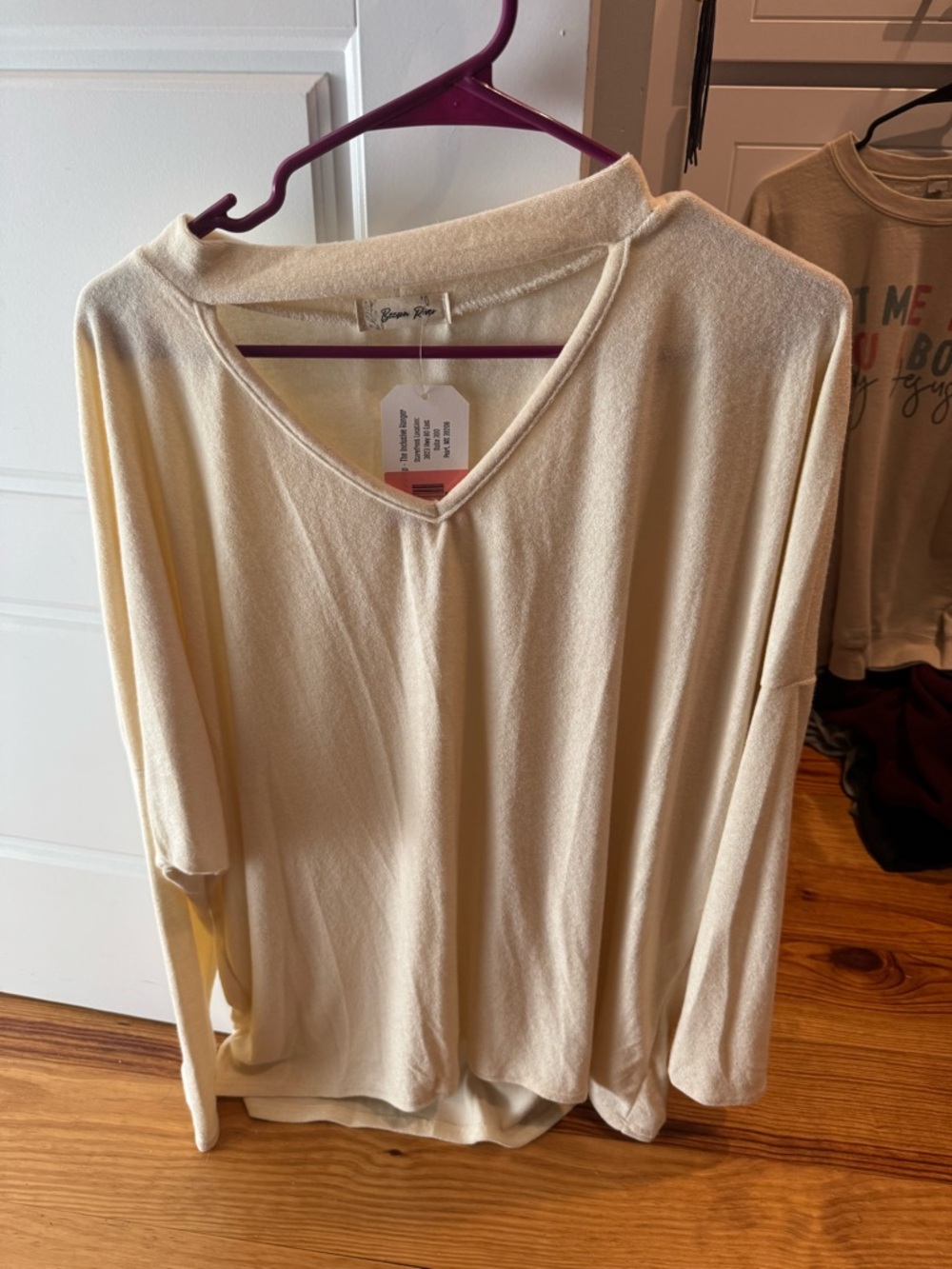 Cream V-Neck Lightweight Pullover Top